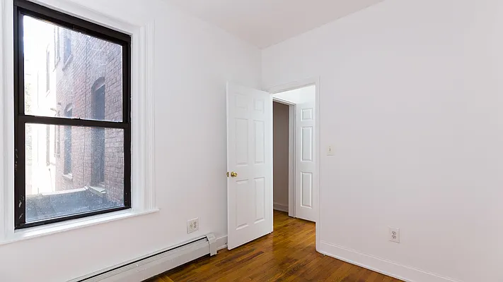 Rented by Nooklyn NYC LLC | media 12