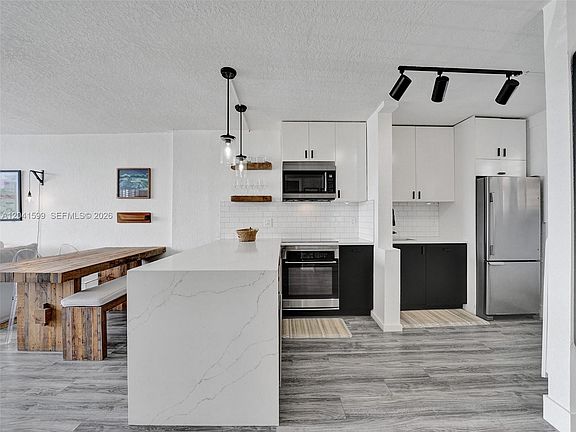 5th image of 1777 SE 15th St APT 407
