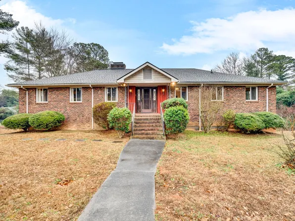 455 Mockingbird Ln, Spartanburg, SC 29307