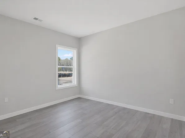 210 Maddux St, Fayetteville, GA 30214