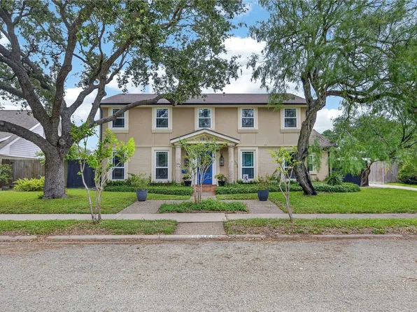 1010 Cairo Dr, Corpus Christi, TX 78412