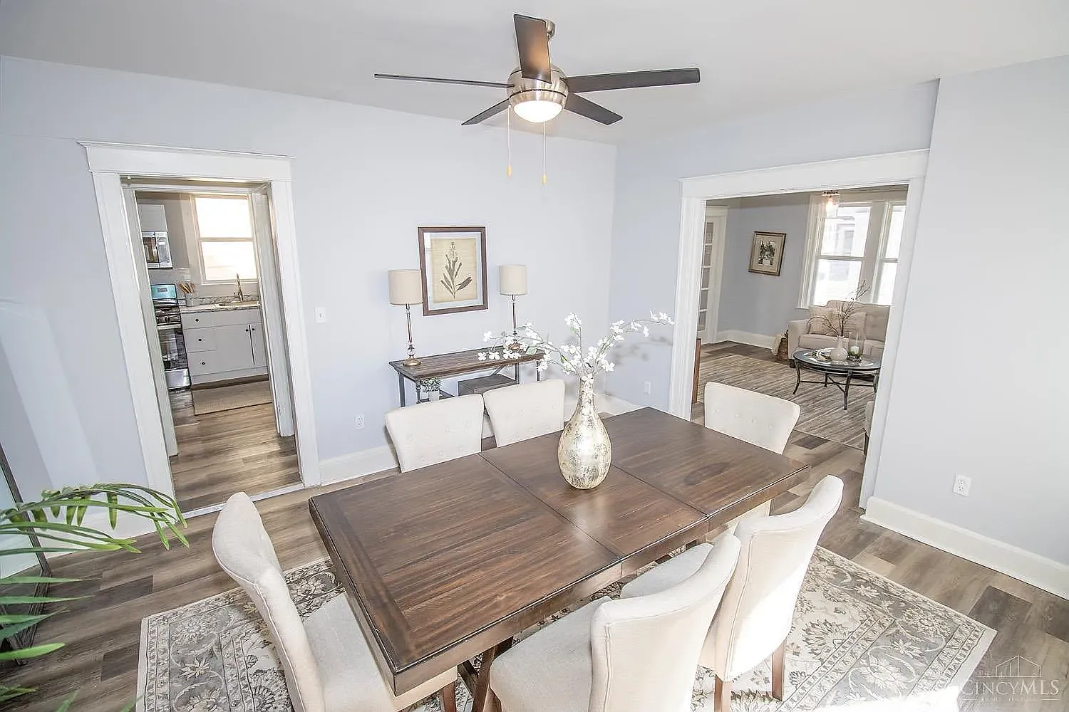 4 bed, 2554 sqft, $2,050 — Photo 4