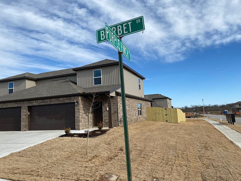 1st image of 462 Barbet Dr