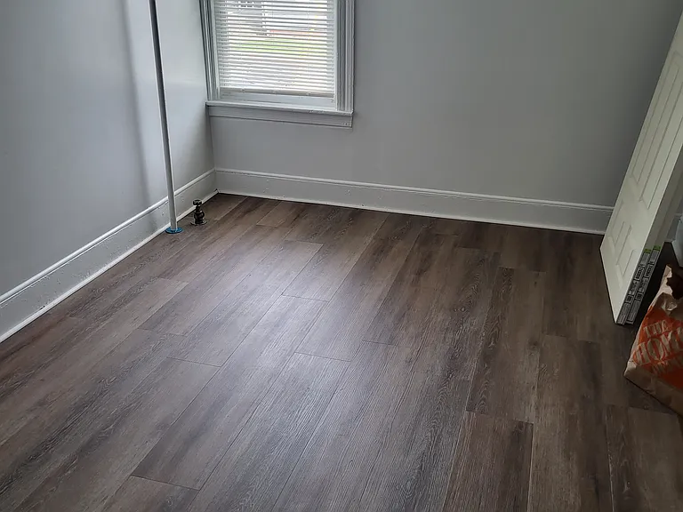 13-15 Greystone Ave — Photo 8