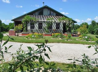 677 Aspen Rd, Harpers Ferry, IA 52146