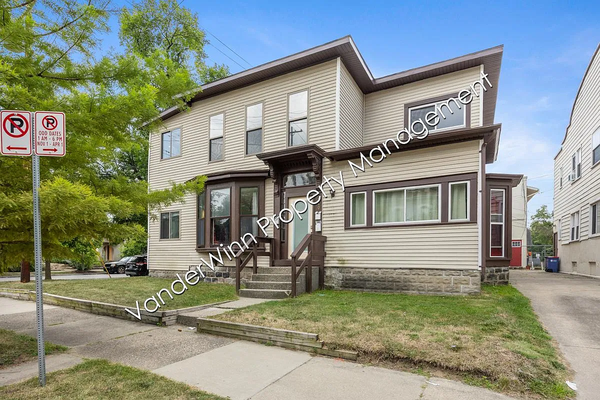 740 Kellogg St SE - Unit 4 — Photo 1