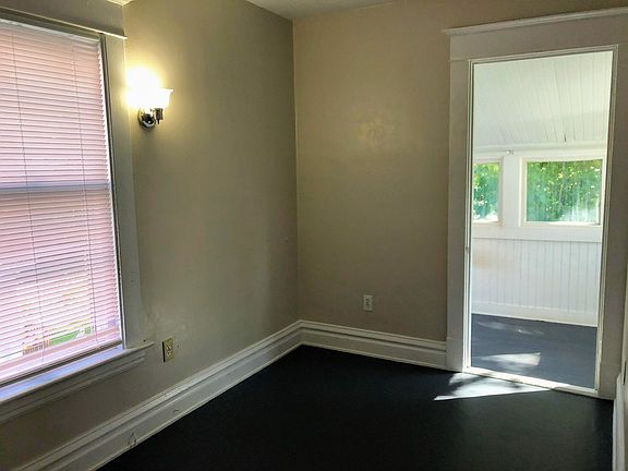 4th image of 338 Hampton Ave SE