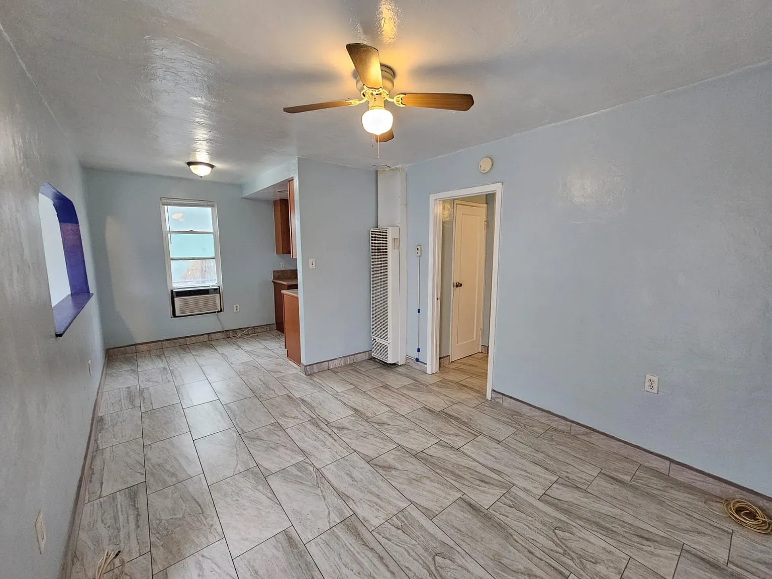 1 bed, 864 sqft, $1,450 — Photo 2