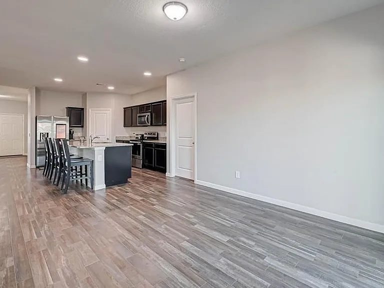 10133 Pappas Dr — Photo 11