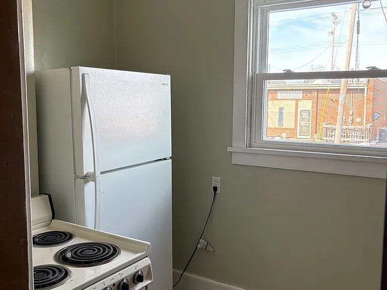 128-132 Sargent St — Photo 6