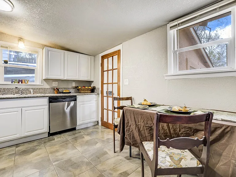 542 W Boulder St — Photo 12