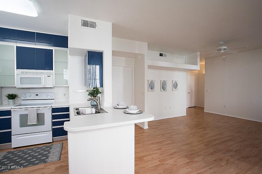 3302 N 7th St Unit 12512