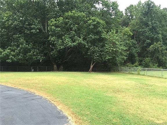 5th image of 4440 Garvin Dr