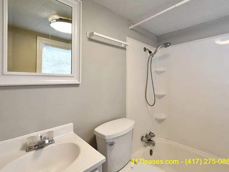 2944 W Page St — Photo 18