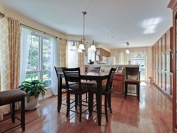 5th image of 308 Hill St #10-01