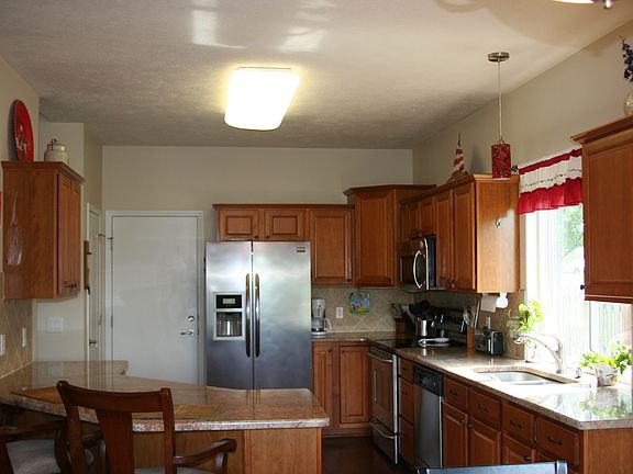4th image of 2804 Yorktown St