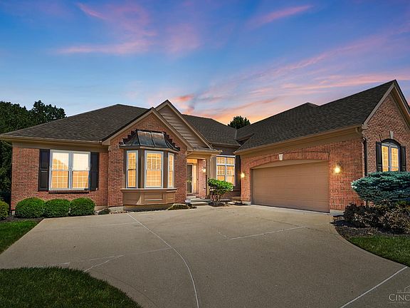 2nd image of 8072 Carnaby Ln