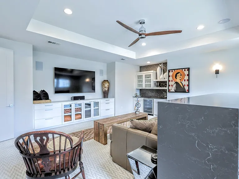 655 Kessler Reserve Ct — Photo 23