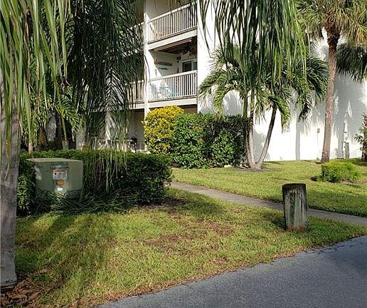 2nd image of 346 Madeira Cir #346