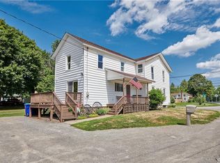 1576 N Lyndonville Rd, Lyndonville, NY 14098