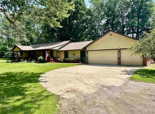 4550 Hummer Lake Rd, Ortonville, MI 48462