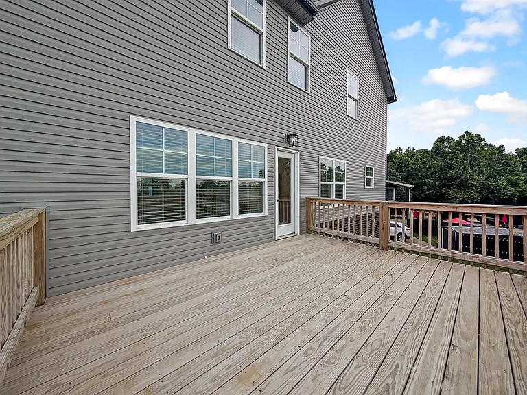 3020 Locust Blossom Cv — Photo 20