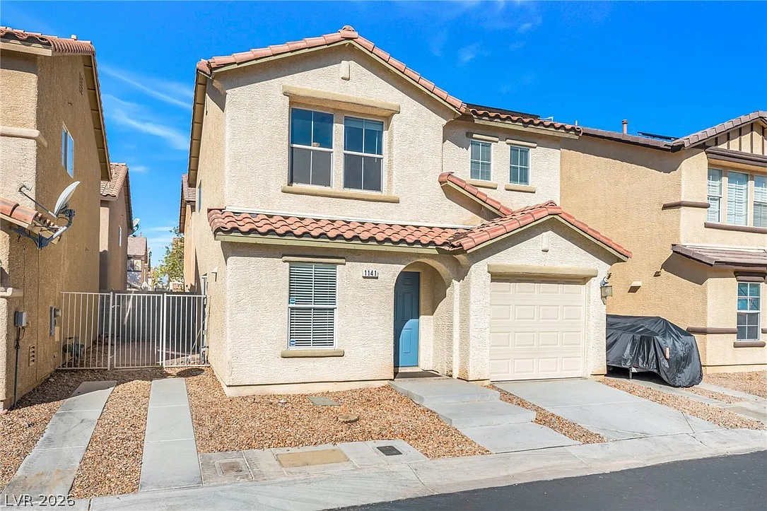 3 bed, 2.5 bath, 1337 sqft, $1,800 — Photo 3