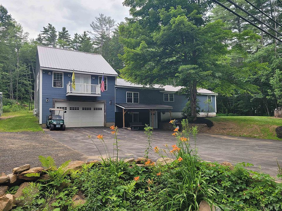 1st image of 580 Lower Bay Road