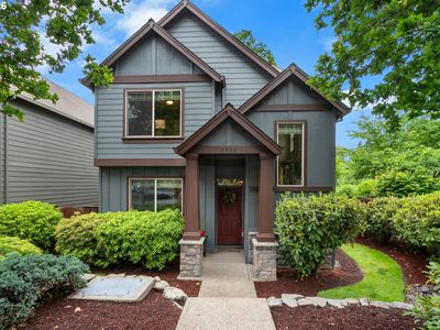 8988 SW Taylors Ferry Rd, Portland, OR, 97223