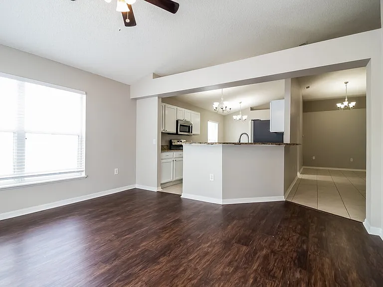 12514 Woodbury Cove Dr — Photo 6