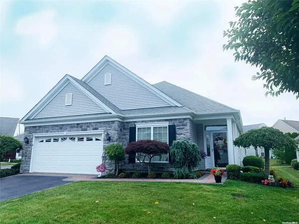 23 Berwick Court #23, Mount Sinai, NY 11766