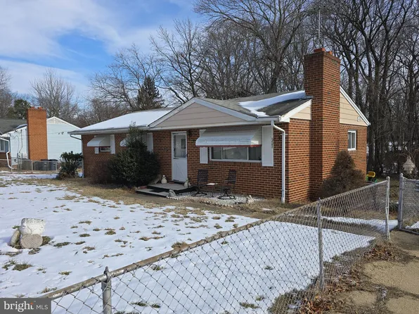 7402 Dryden Pl, Clinton, MD 20735