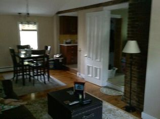 10 Pleasant St APT 2B, Georgetown, MA 01833