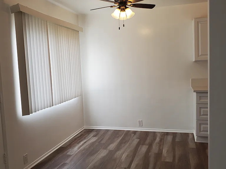 1030 Idaho Ave #5 — Photo 6