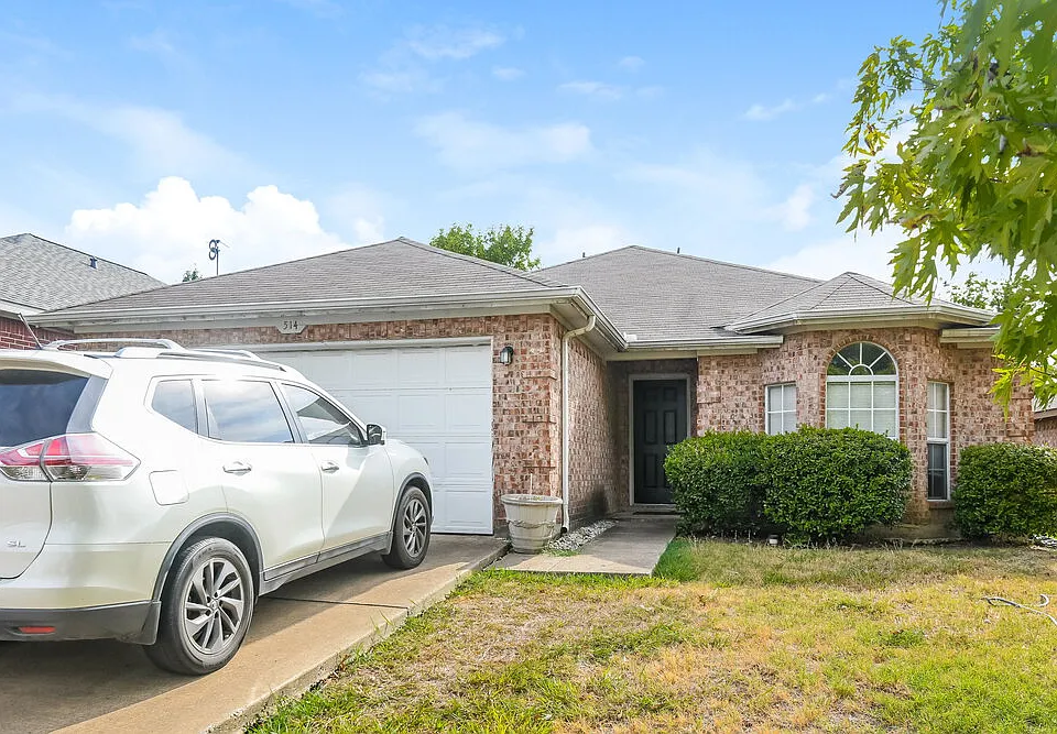 514 Blueberry Hill Ln
