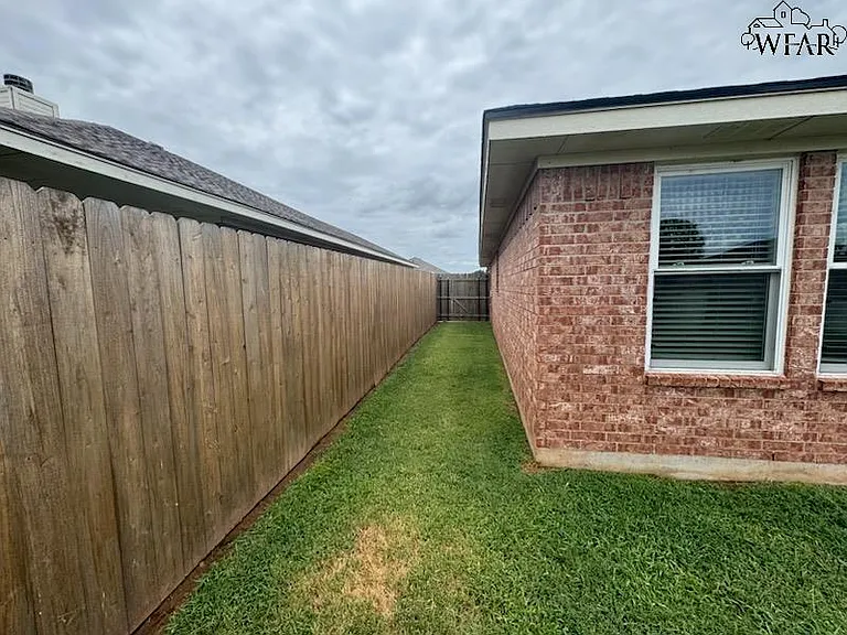 2 Evington Ct — Photo 28