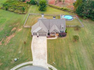 612 Quail Ct, Good Hope, GA 30641