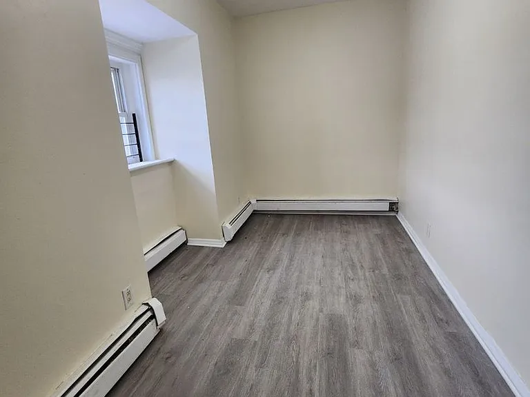 431 Madison Ave — Photo 4