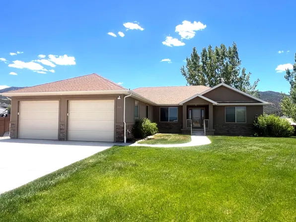 320 S 1125th Way W, Parowan, UT 84761