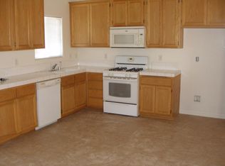 17038 Tivolli Ln, Victorville, CA 92395