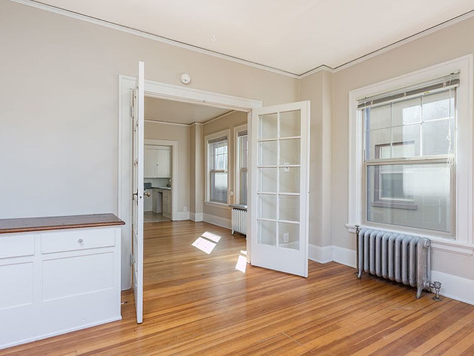 Mount Tabor Apartments 4929 SE Hawthorne Blvd Portland OR Zillow