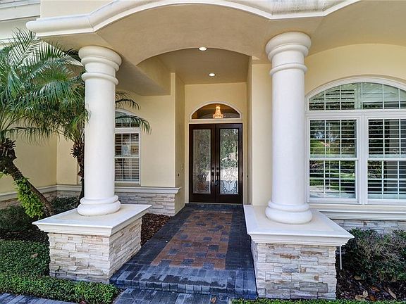 3rd image of 913 Skye Ln