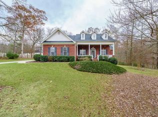 1035 City Market St, Hoschton, GA 30548
