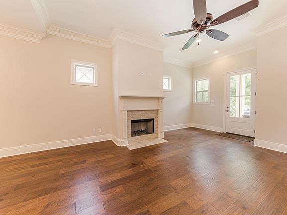 2nd image of 405 S Montauban Dr