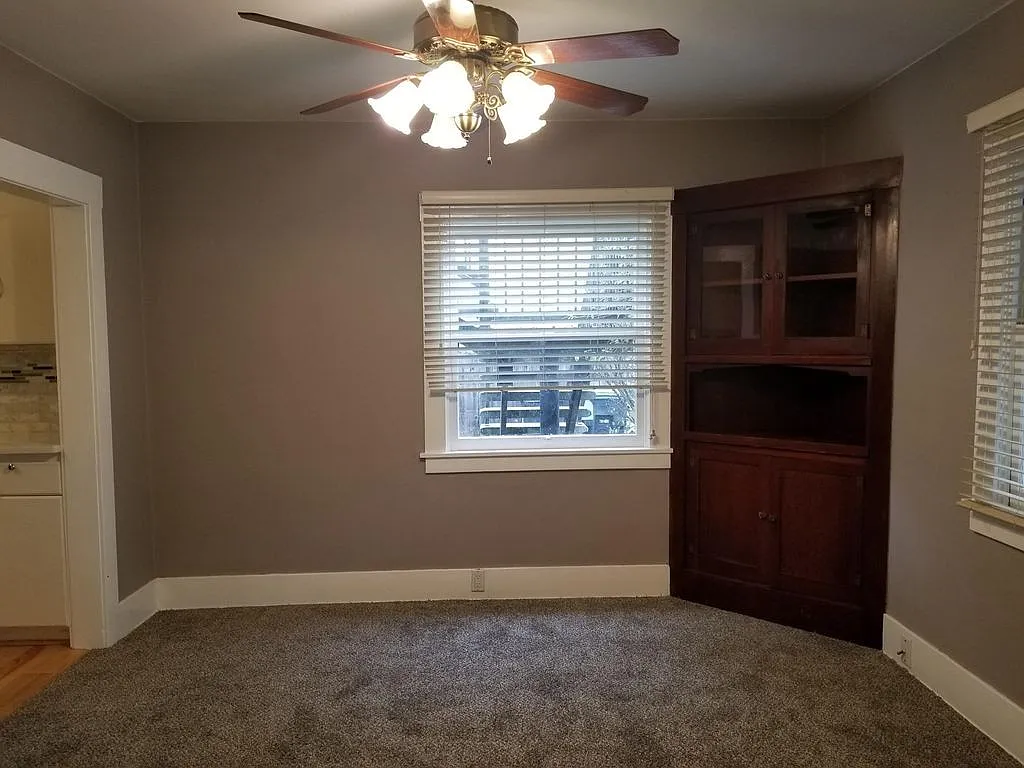 3 bed, 1125 sqft, $1,595 — Photo 4