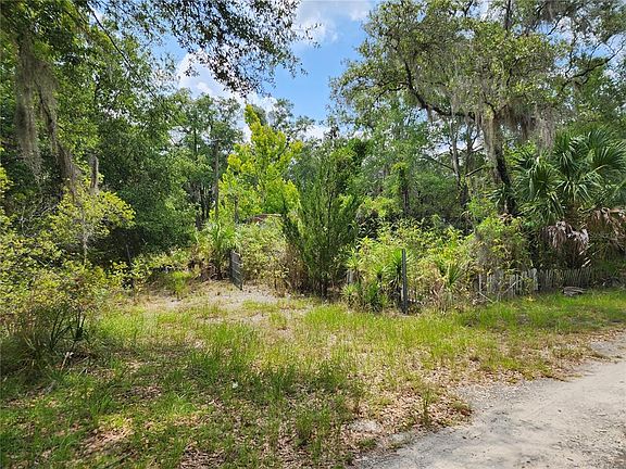 2nd image of 11335 N GINNY LANE POINT