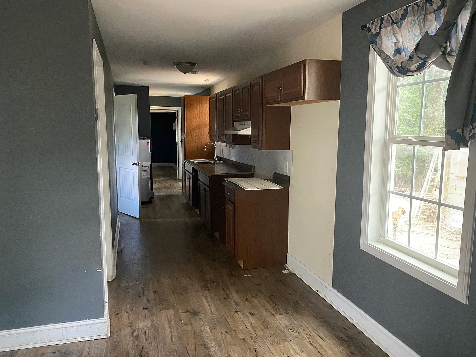 3 bed, 784 sqft, $995 — Photo 4