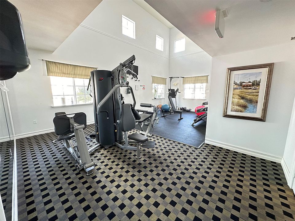 1st image of 250 NE 3rd Avenue #1511