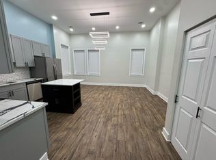 319 E Main St Floor 2, Carnegie, PA 15106