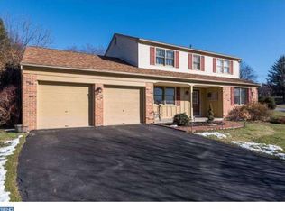 9 John Hannum Cir, Glen Mills, PA 19342